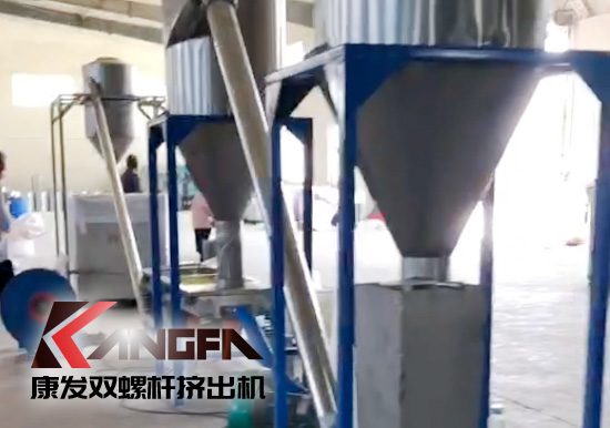 提升公司服務(wù)形象及品質(zhì)，不斷改善產(chǎn)品和服務(wù)質(zhì)量，促進雙方保持長期合作關(guān)系！康發(fā)雙螺桿擠出機新疆烏魯木齊某客戶服務(wù)回訪！