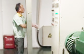 質(zhì)量為先，信譽為重，管理為本，服務(wù)為誠！康發(fā)雙螺桿設(shè)備老客戶售后維修